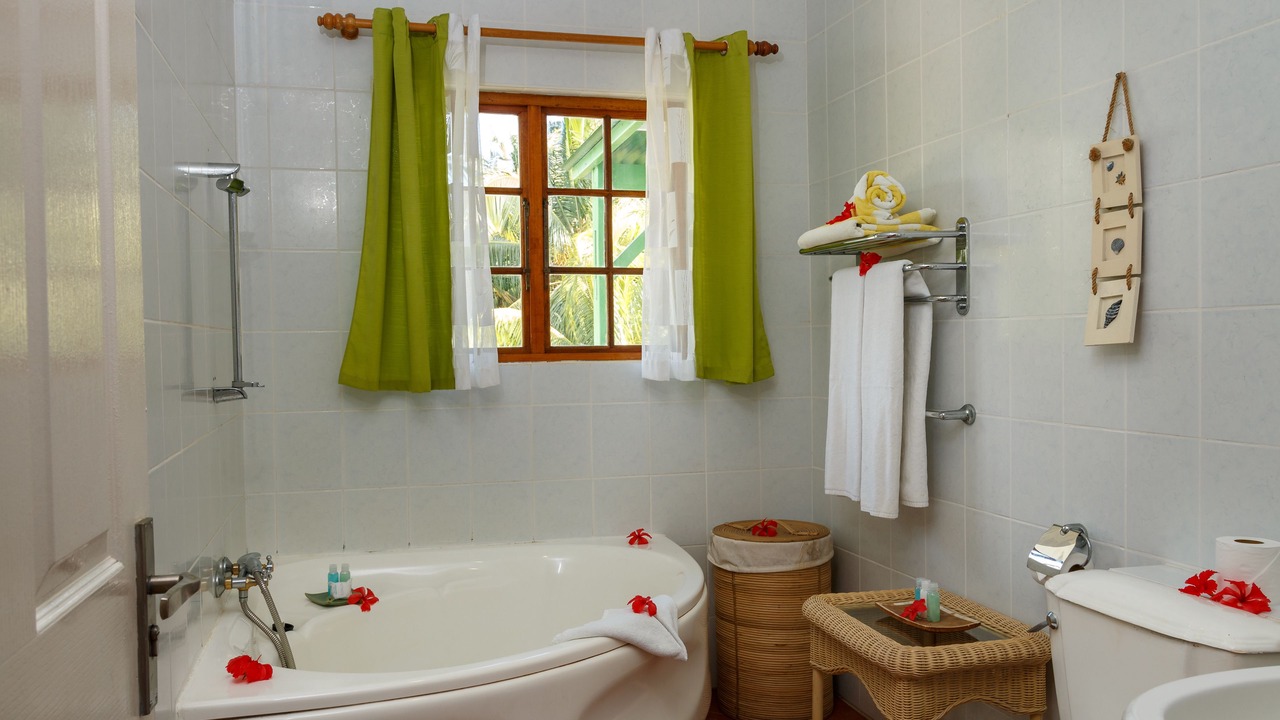 Photo of Bathroom in Cerf Island