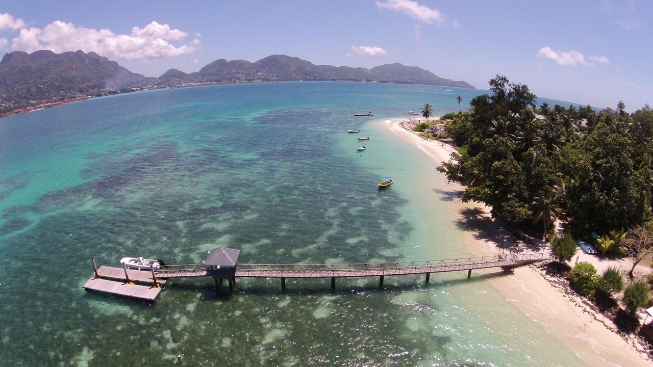 Photo of Others in Cerf Island