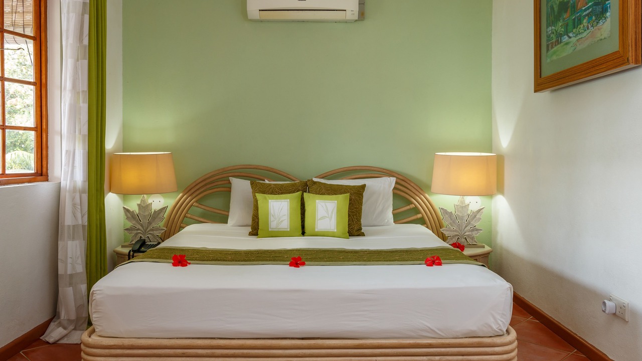Photo of Bedroom in Cerf Island