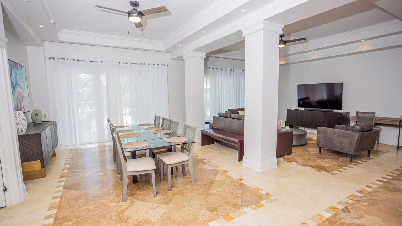 Photo of Bedroom in Leeward Settlement