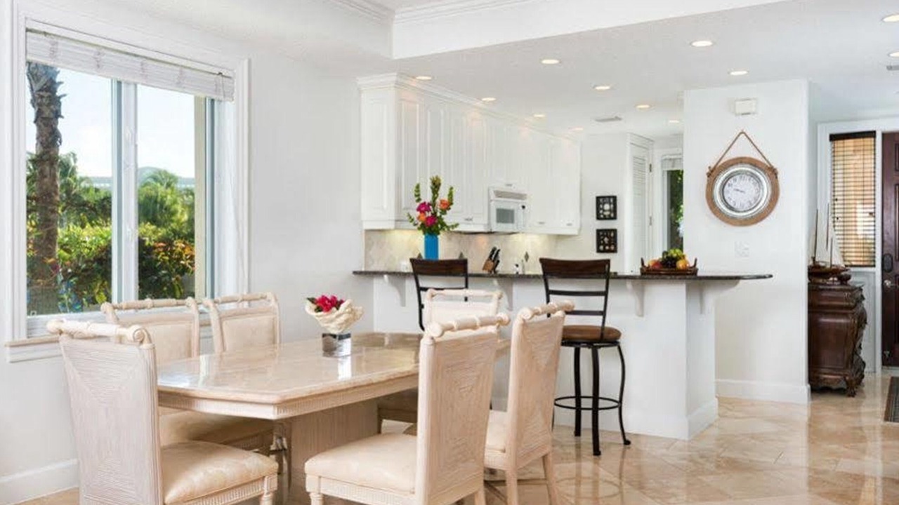 Photo of Bedroom in Grace Bay