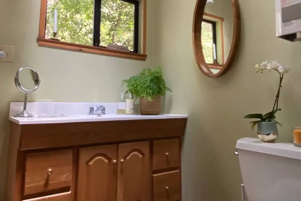 Photo of Bathroom in Boulder Creek