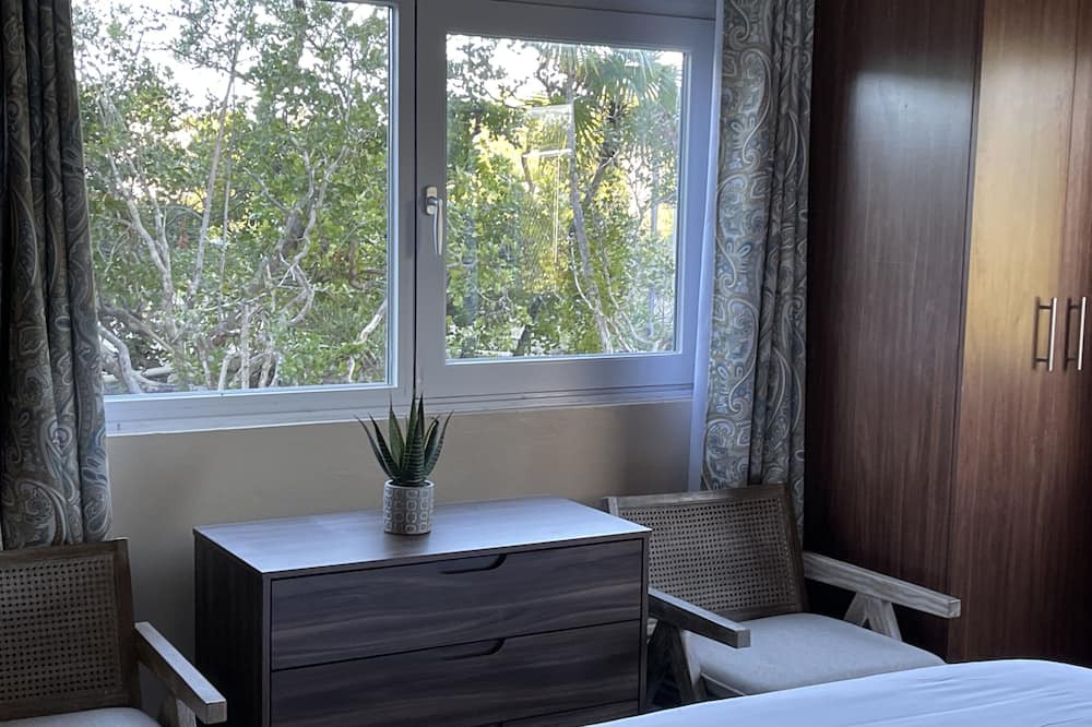 Photo of Bedroom in Leeward Settlement