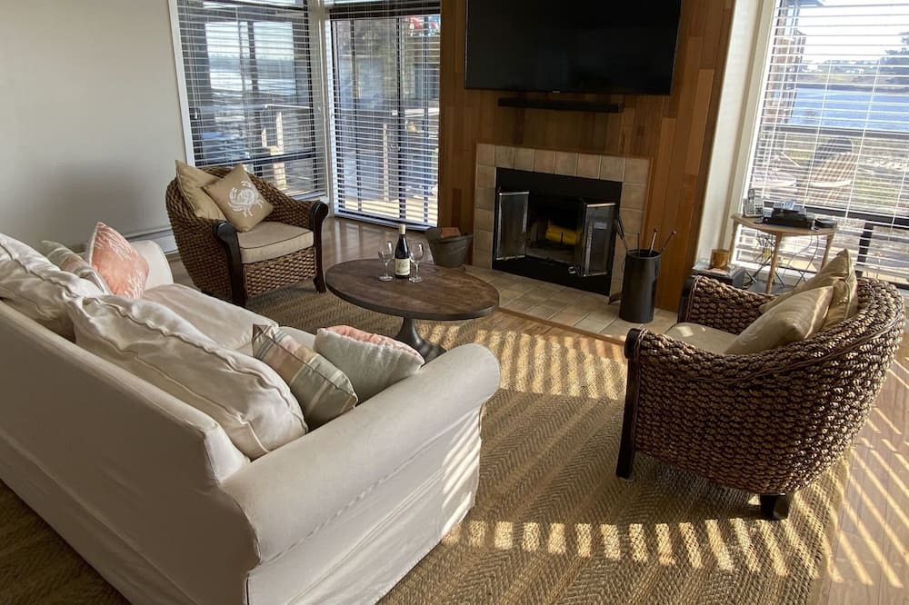 Photo of Livingroom in Watsonville