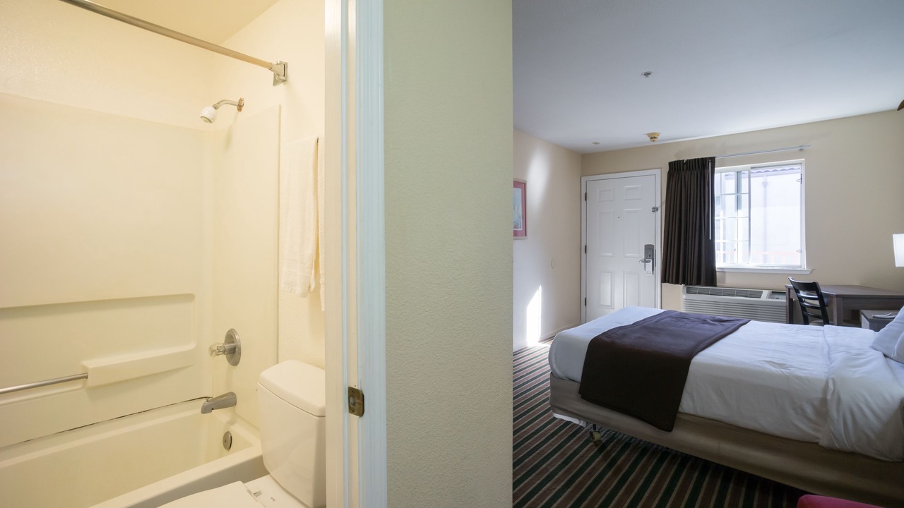 Photo of Bedroom in Westside Santa Cruz