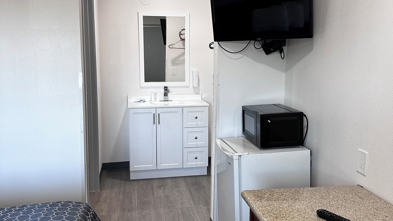 Photo of Bedroom in Westside Santa Cruz