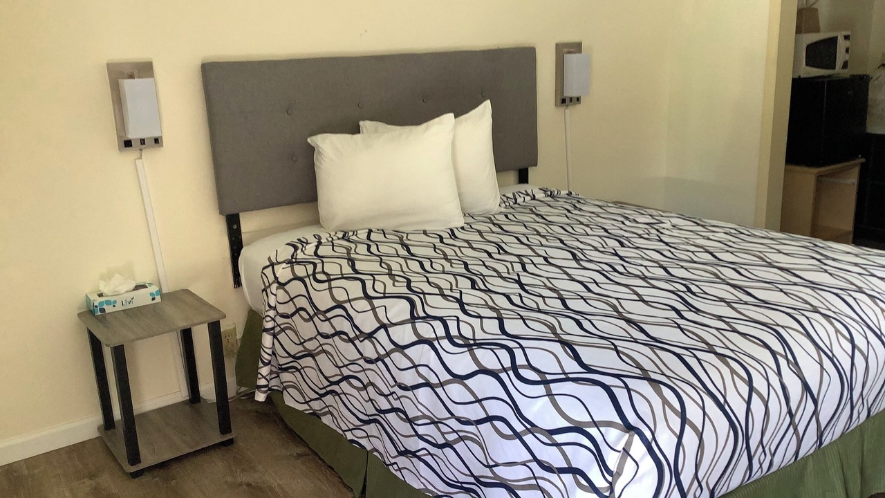 Photo of Bedroom in Westside Santa Cruz