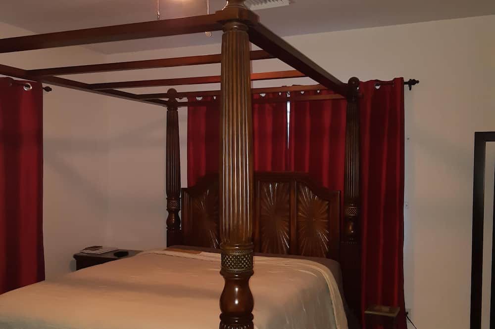Photo of Bedroom in Ocean Point