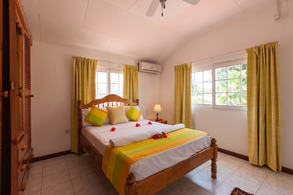 Photo of Bedroom in Grand'Anse Praslin