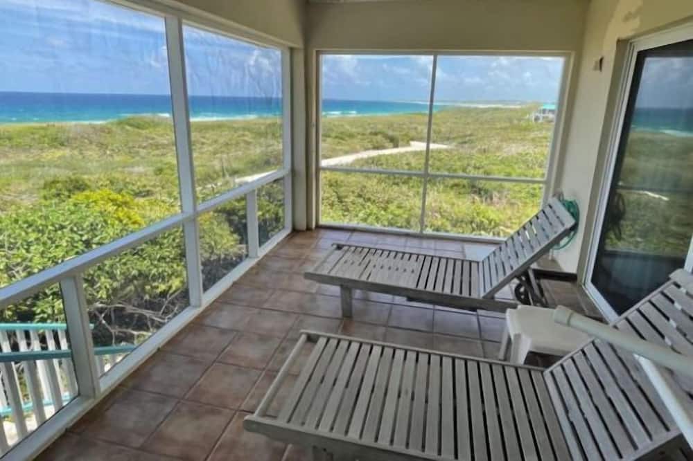 Photo of Patio Balcony in Conch Bar