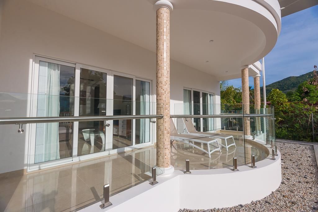 Photo of Patio Balcony in Amitie