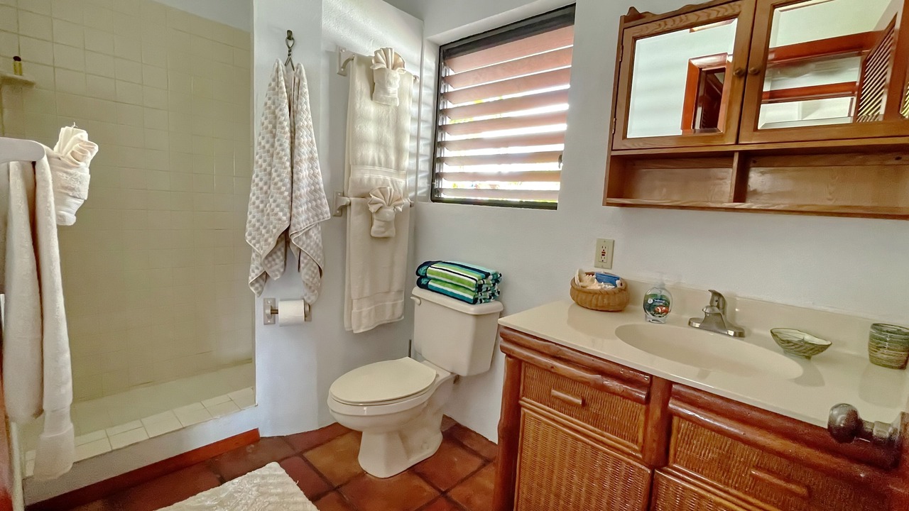Photo of Bathroom in Venetian Road Settlement