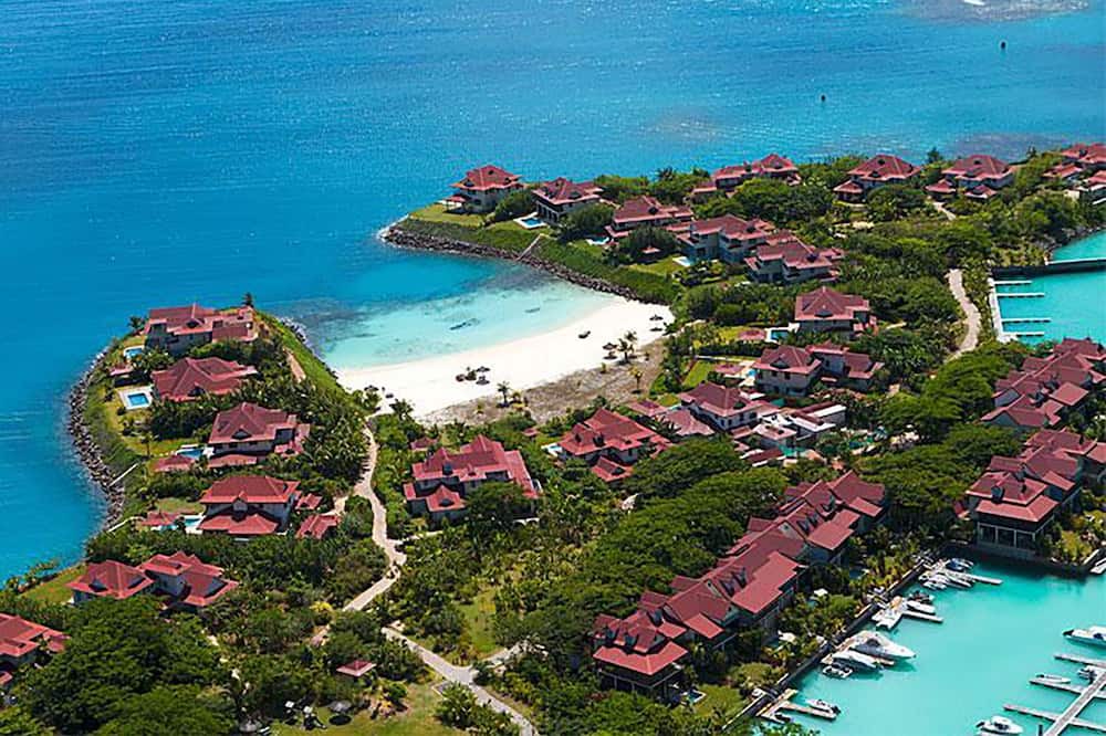 Photo of Others in Eden Island