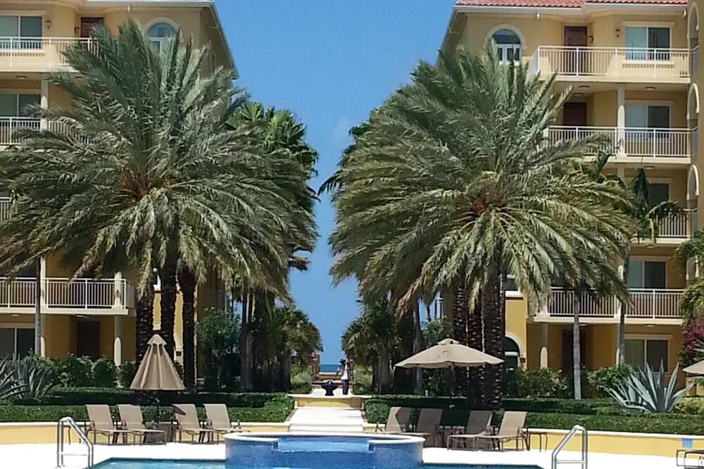 Photo of Outdoor in Grace Bay
