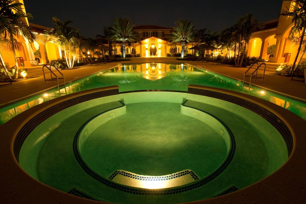 Photo of Outdoor in Grace Bay