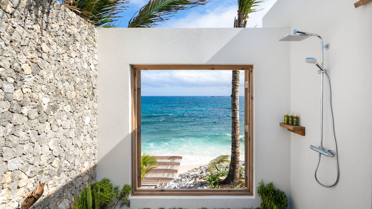 Photo of Bathroom in Big Ambergris Cay