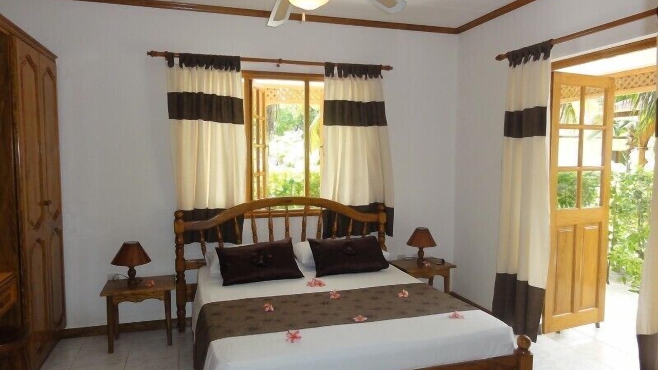 Photo of Bedroom in Anse Kerlan