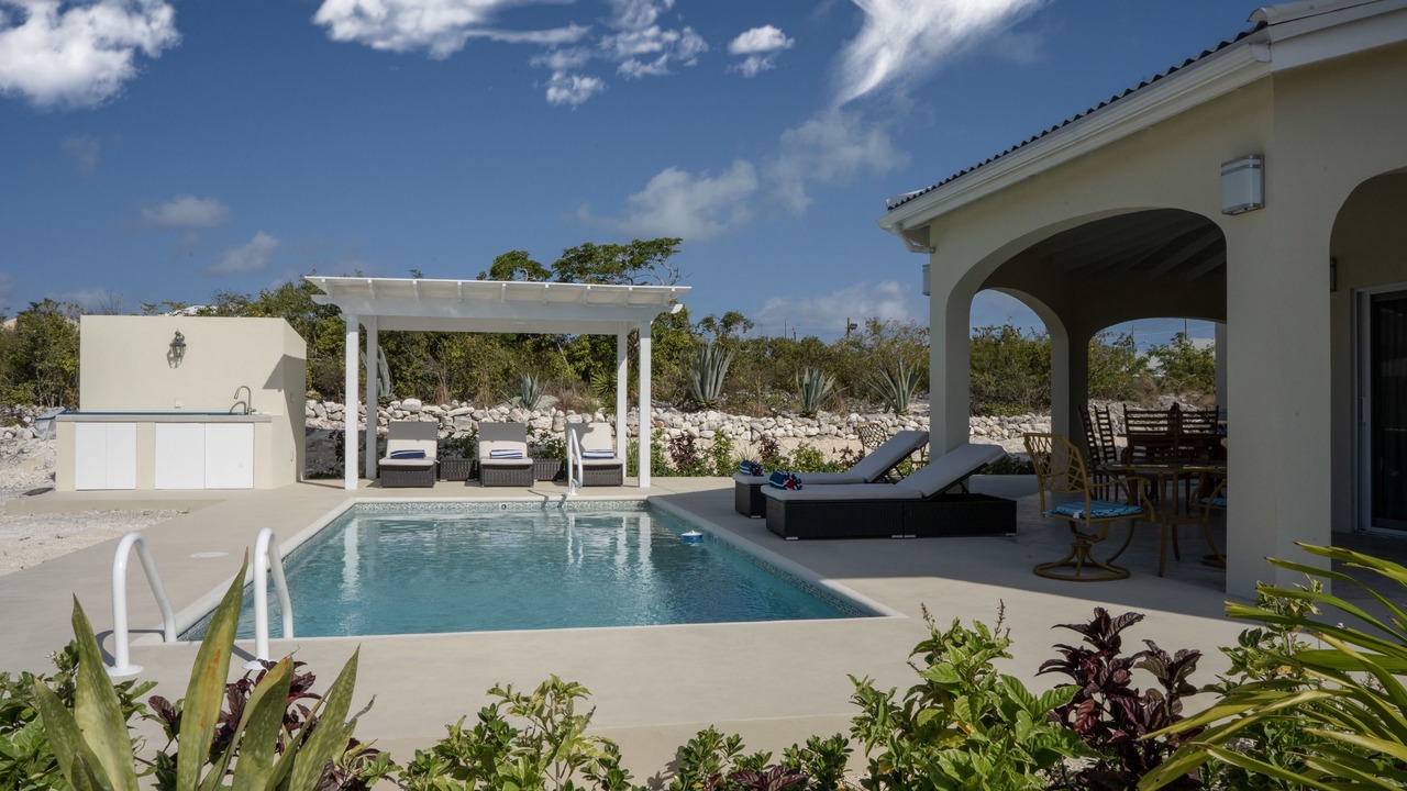 Photo of Outdoor in Long Bay Hills