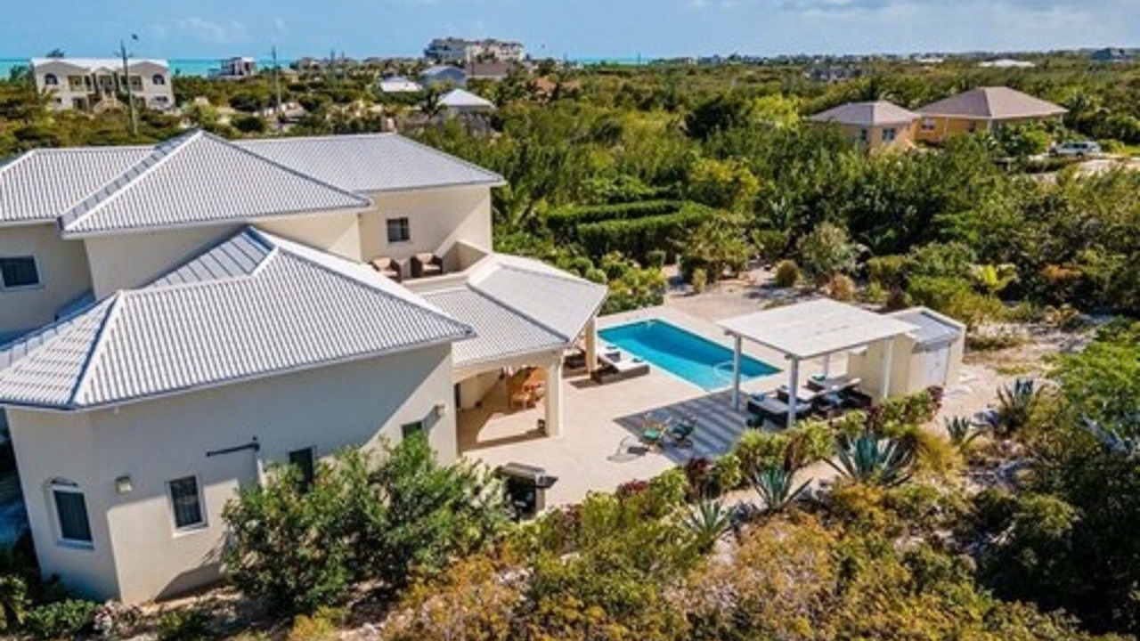 Photo of Outdoor in Long Bay Hills