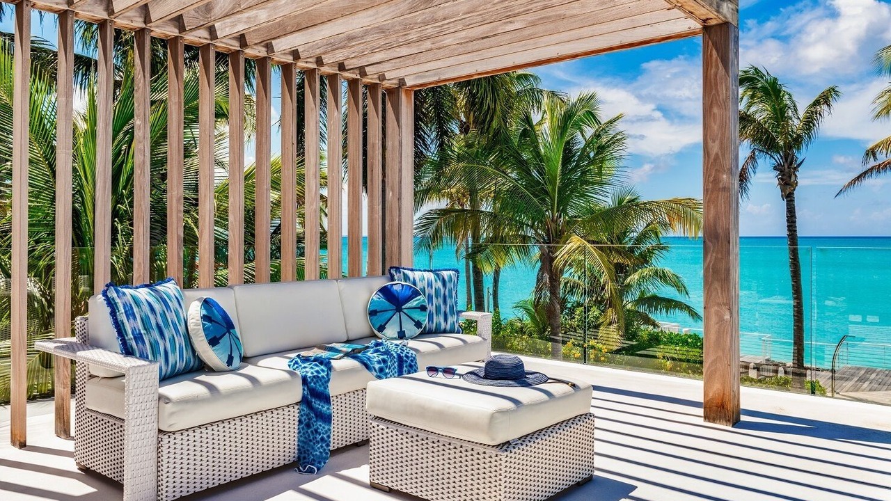 Photo of Patio Balcony in Leeward Settlement