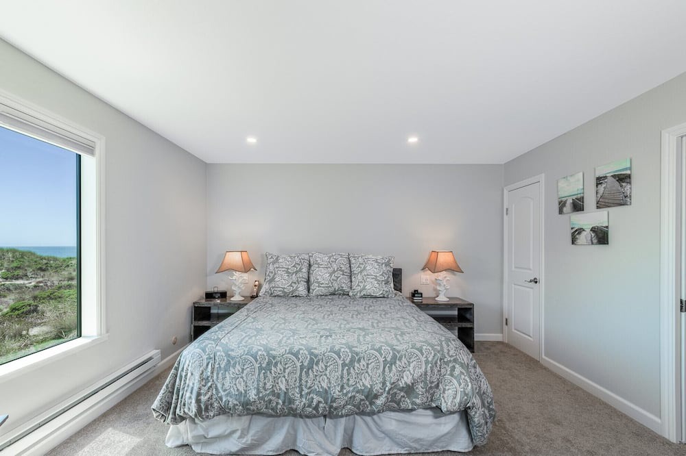 Photo of Bedroom in Pajaro Dunes
