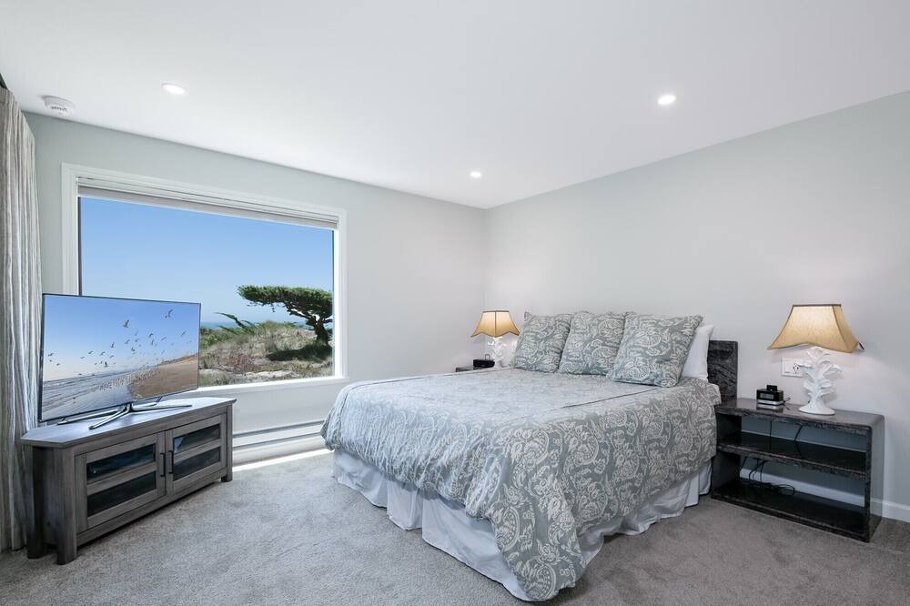 Photo of Bedroom in Pajaro Dunes