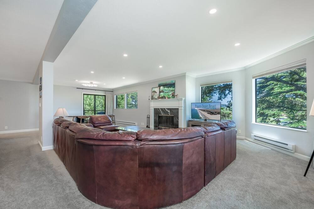Photo of Livingroom in Pajaro Dunes