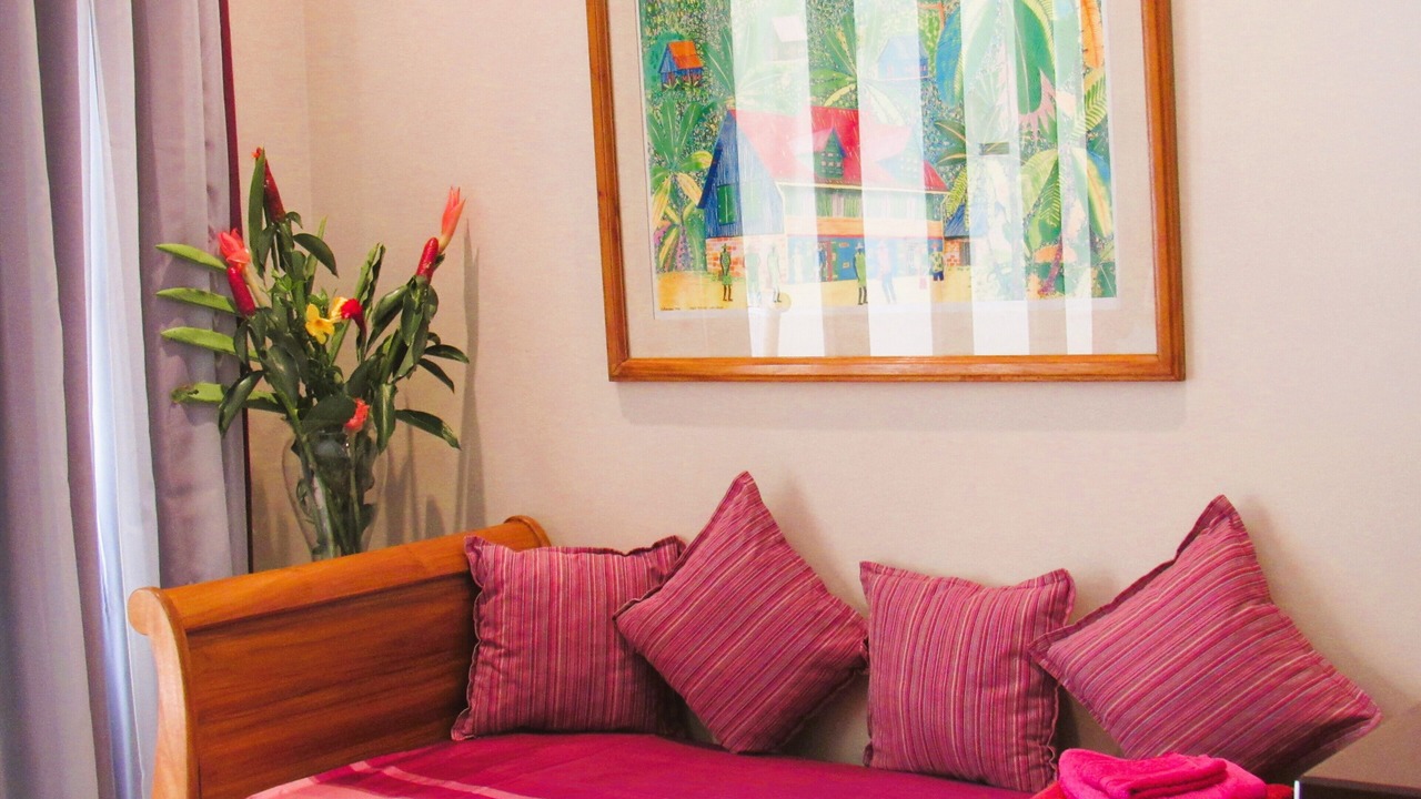 Photo of Livingroom in Eden Island