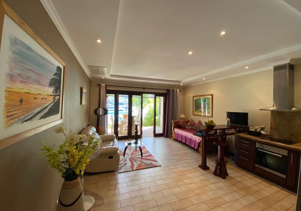 Photo of Livingroom in Eden Island