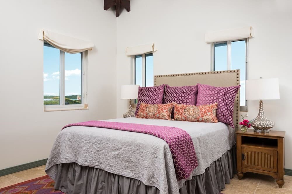 Photo of Bedroom in Venetian Road Settlement