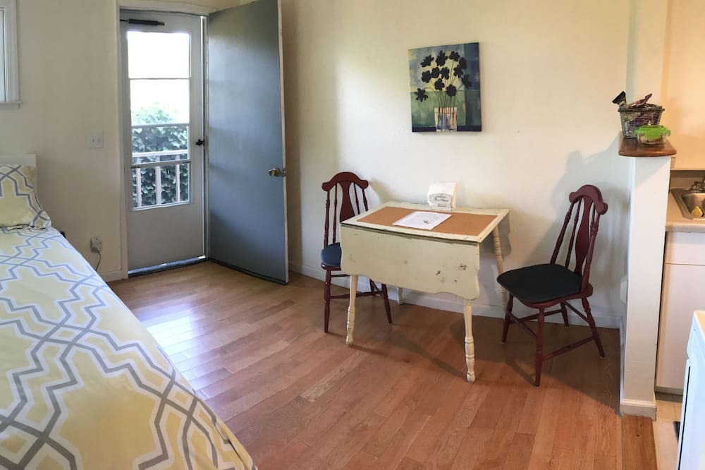 Photo of Bedroom in Aptos
