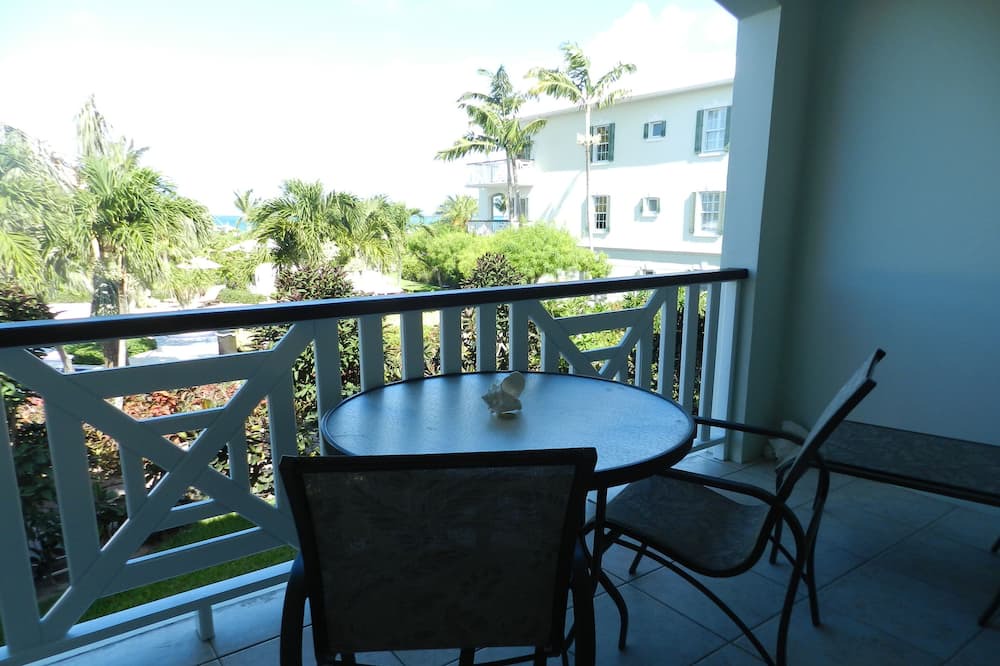 Photo of Patio Balcony in Grace Bay