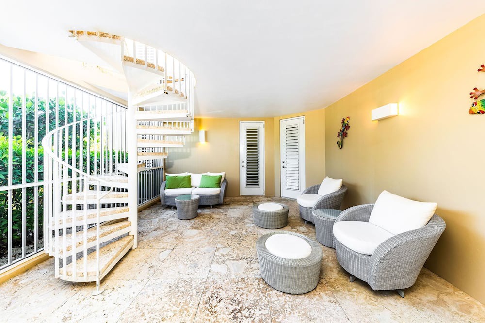 Photo of Outdoor in Long Bay Hills