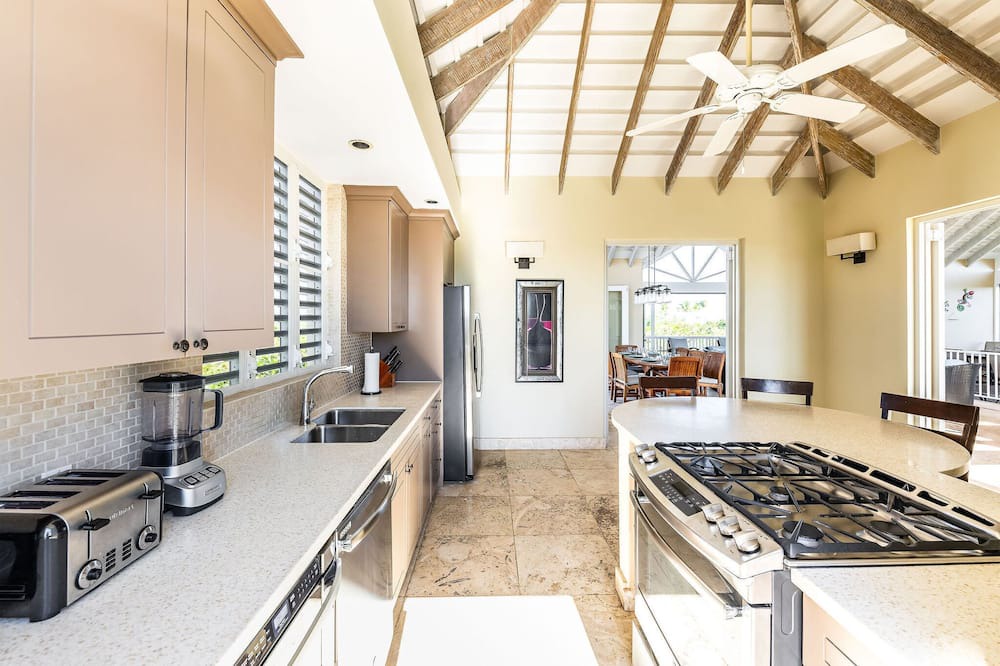 Photo of Kitchen in Long Bay Hills