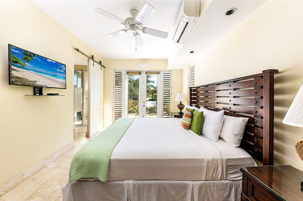 Photo of Bedroom in Long Bay Hills