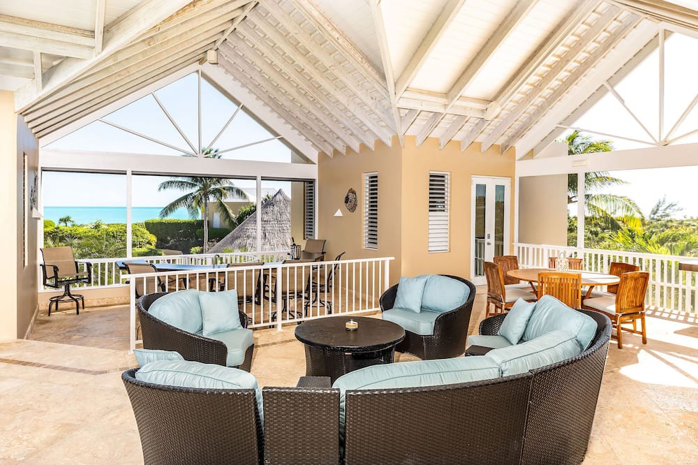 Photo of Patio Balcony in Long Bay Hills