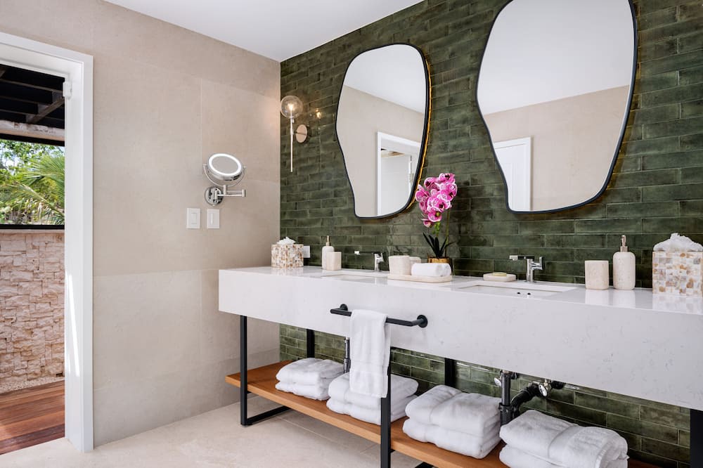 Photo of Bathroom in Ocean Point
