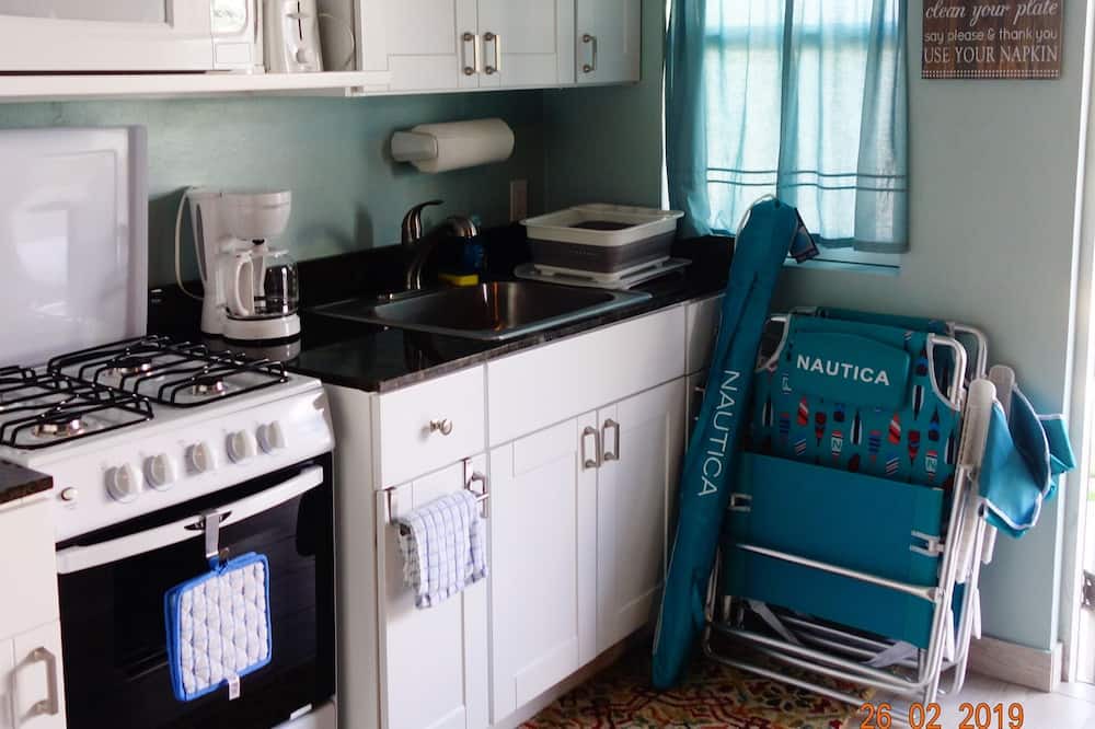 Photo of Kitchen in Wheeland Settlement