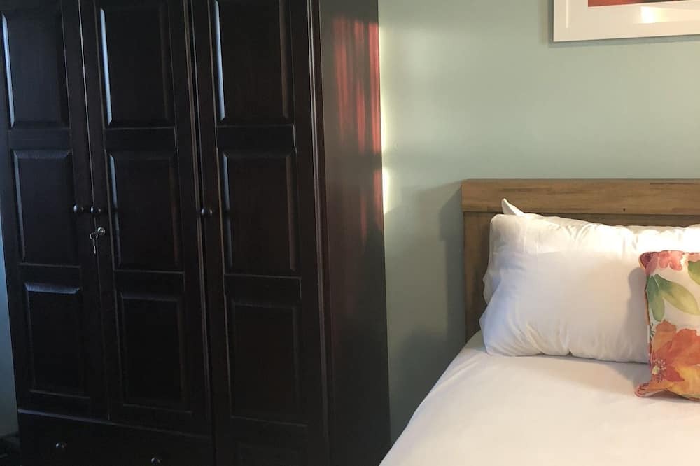 Photo of Bedroom in Wheeland Settlement
