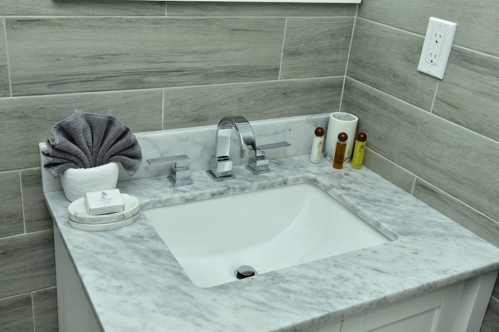 Photo of Bathroom in Long Bay