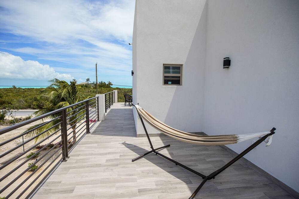 Photo of Patio Balcony in Long Bay