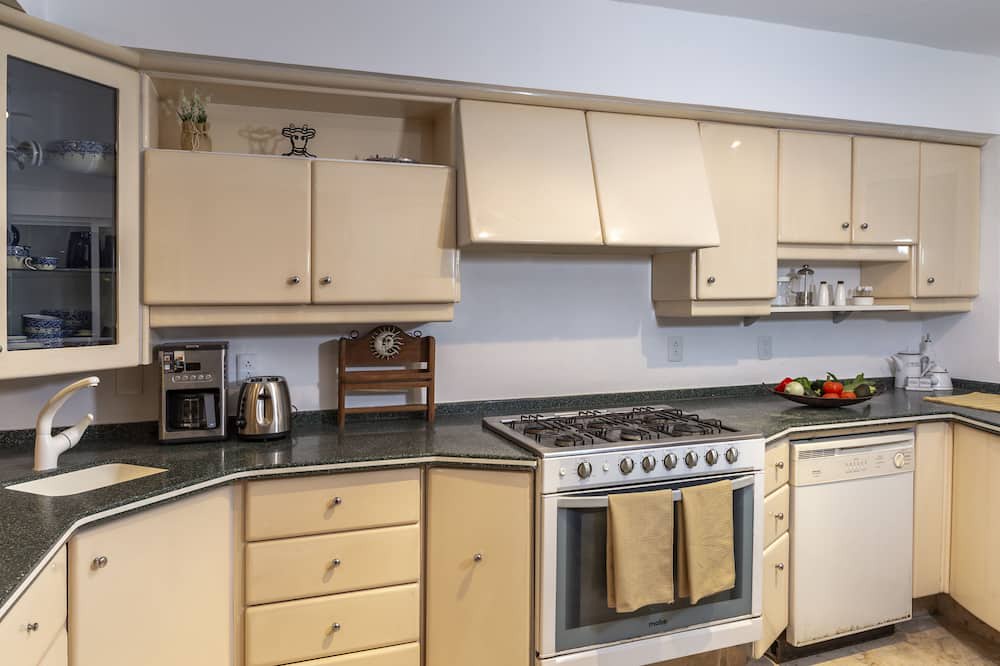 Photo of Kitchen in Zona Hotelera