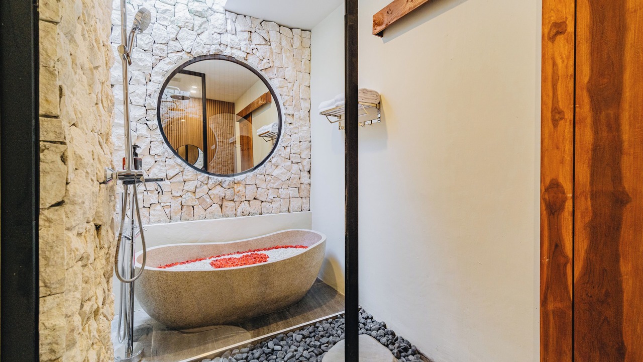 Photo of Bathroom in Mumbul