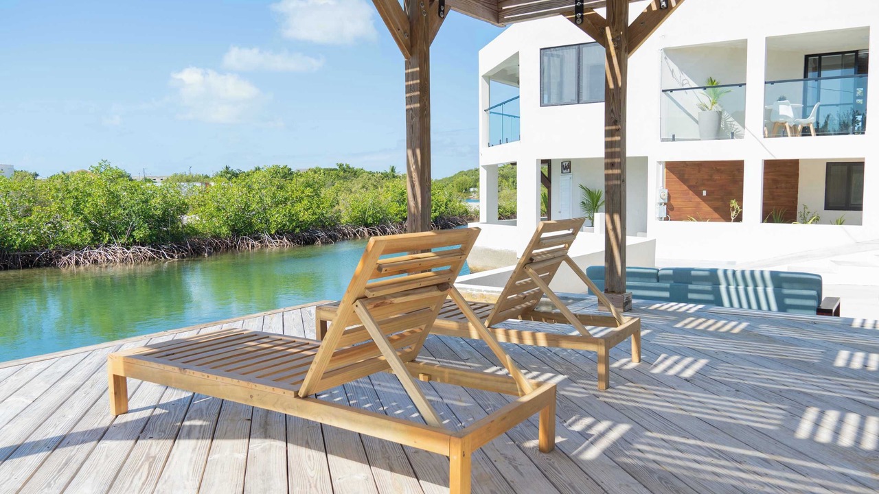Photo of Patio Balcony in Venetian Road Settlement