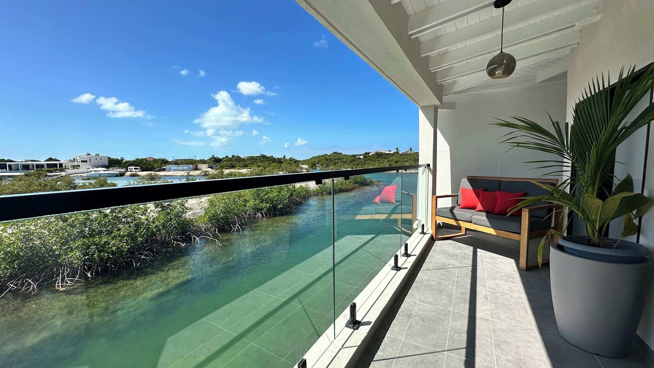 Photo of Patio Balcony in Venetian Road Settlement