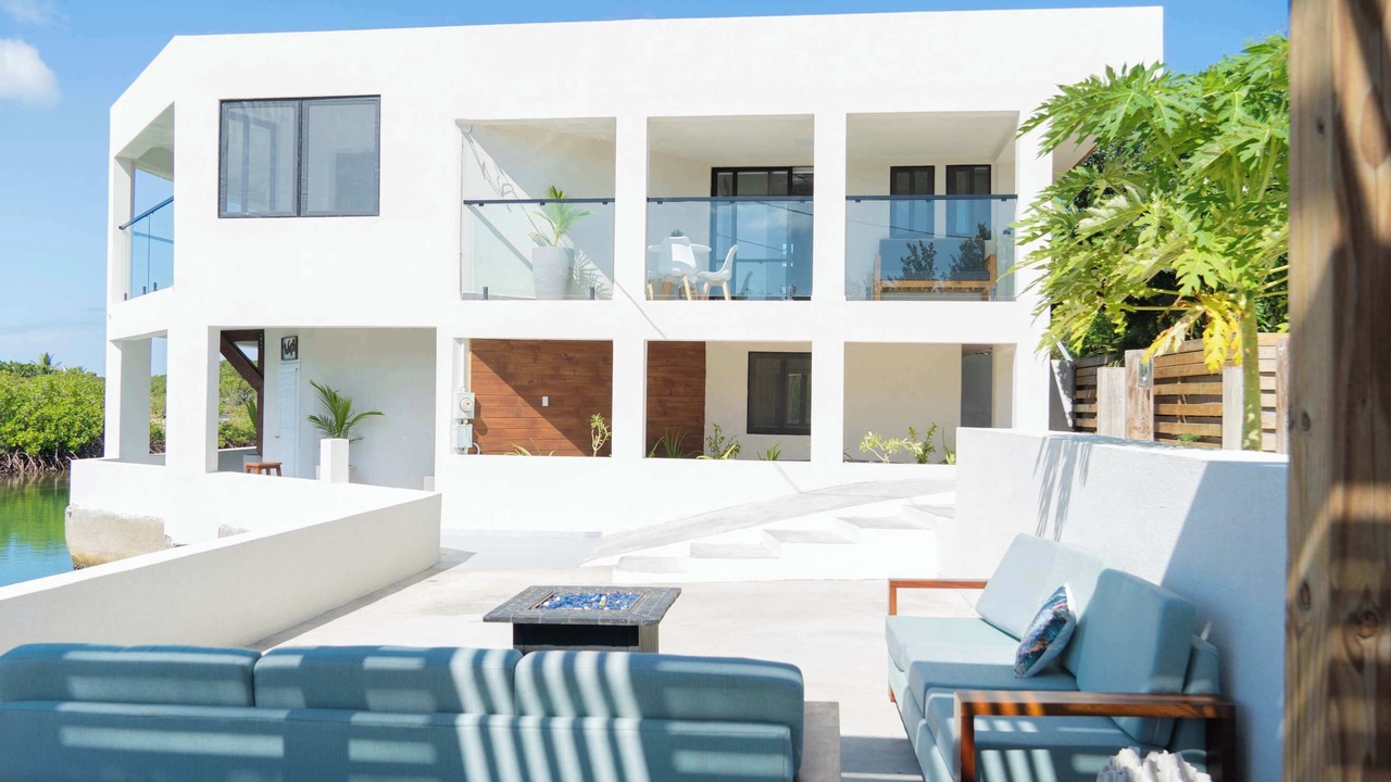 Photo of Patio Balcony in Venetian Road Settlement