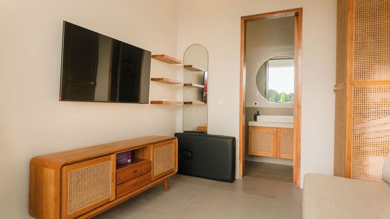 Photo of Patio Balcony in Padangsambian Klod