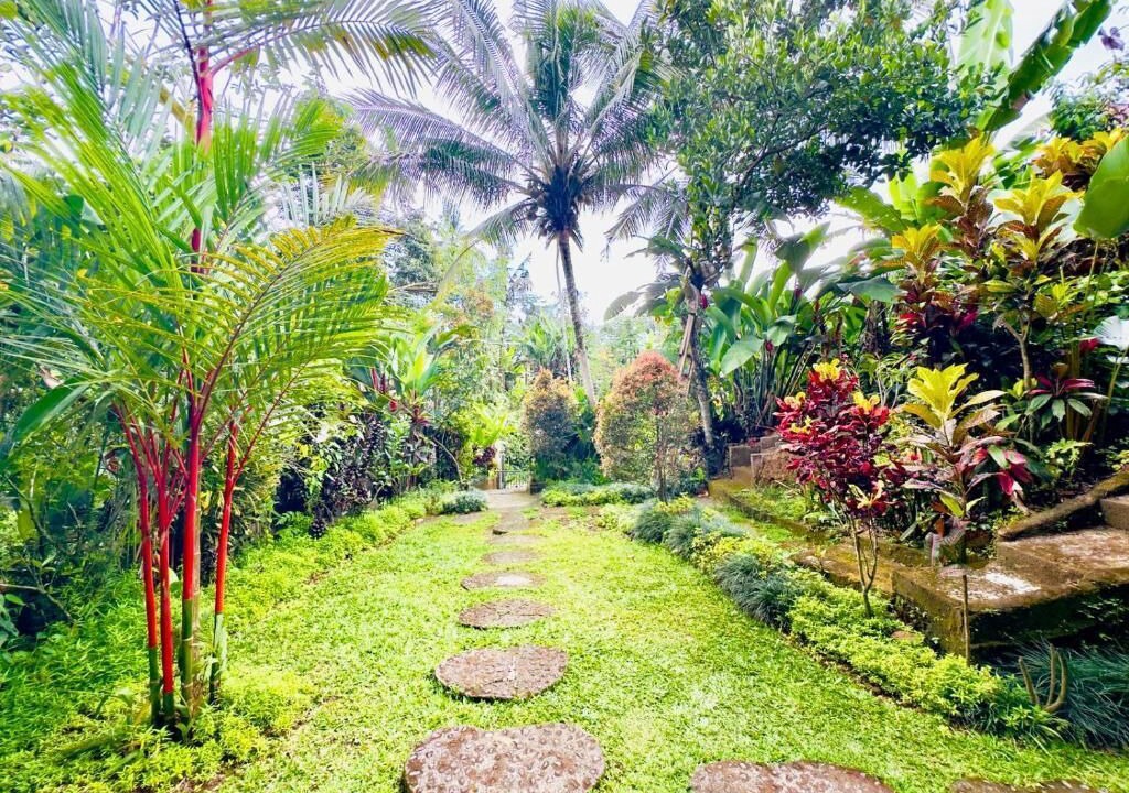 Photo of Outdoor in Sambahan