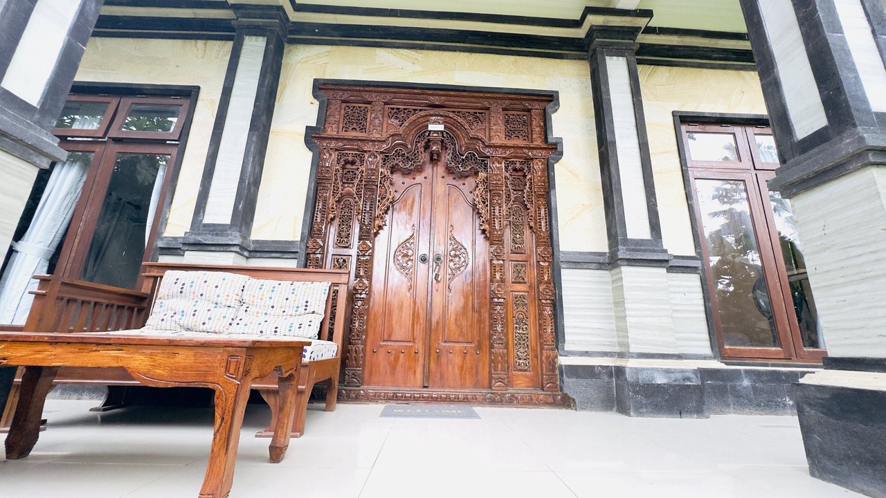 Photo of Patio Balcony in Sambahan