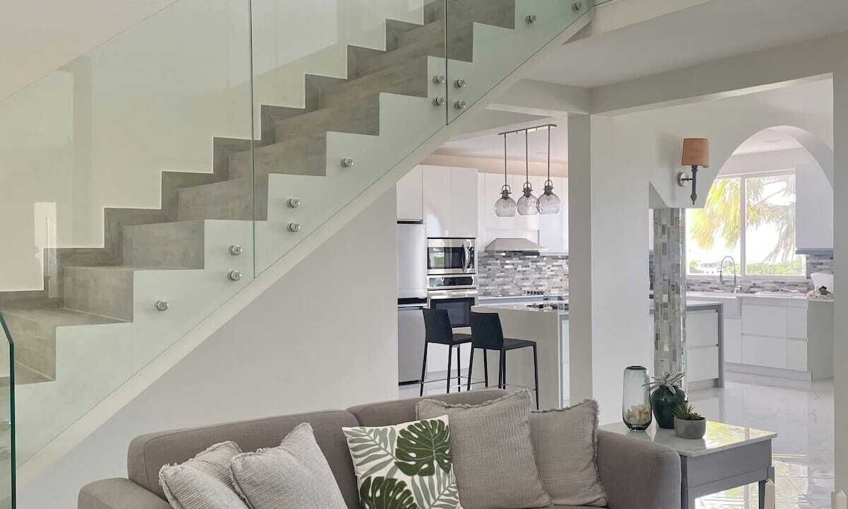 Photo of Livingroom in Venetian Road Settlement